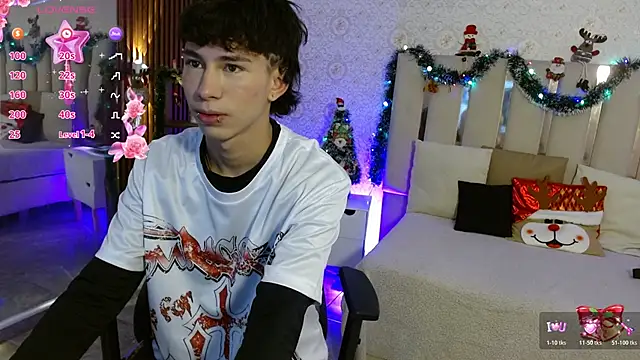 Snapshot of kaelwolf_tay chatting on 12/03/25, 08:18 kaelwolf tay online show from 12/03/25, 08:18