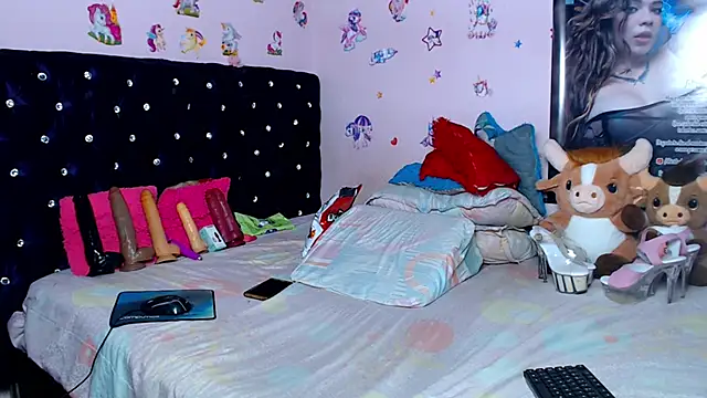 ShantalTsFox online show from 04/16/26, 01:39