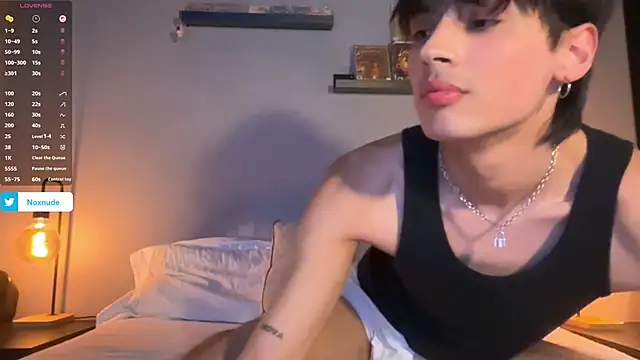 Snapshot of noxnude chatting on 02/16/26, 11:56 noxnude online show from 02/16/26, 11:56