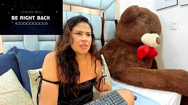 lissaharris online show from 12/02/25, 01:44