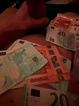 Snapshot of klkmam chatting on 11/26/25, 08:10 klkmam online show from 11/26/25, 08:10