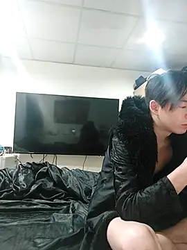 Snapshot of twtung_tung chatting on 12/16/25, 08:03 twtung tung online show from 12/16/25, 08:03