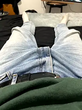 Snapshot of Daisuke_01 chatting on 11/29/25, 10:24 Daisuke 01 online show from 11/29/25, 10:24