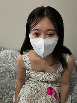 Minagi Shizuku online show from 12/17/25, 09:10