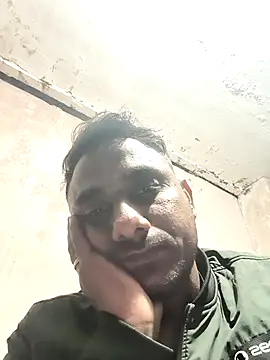 Snapshot of aryaaap chatting on 11/25/25, 07:14 aryaaap online show from 11/25/25, 07:14