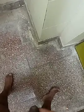 Snapshot of ray_buny chatting on 12/15/25, 09:13 ray buny online show from 12/15/25, 09:13