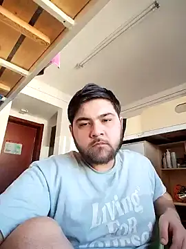 Snapshot of Koma001 chatting on 02/17/26, 03:14 Koma001 online show from 02/17/26, 03:14