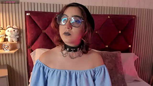 Kiri Velvet online show from 04/20/26, 09:27