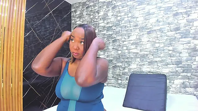 ZoeCollin online show from 12/05/25, 03:15