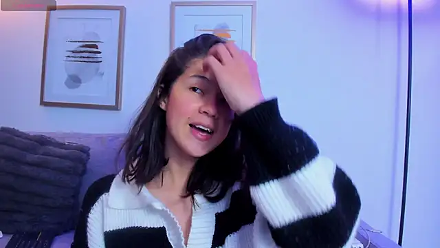 Skyy bloom online show from 03/19/26, 12:42