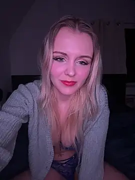 Snapshot of OfflineLizzy chatting on 03/01/26, 09:28 OfflineLizzy online show from 03/01/26, 09:28