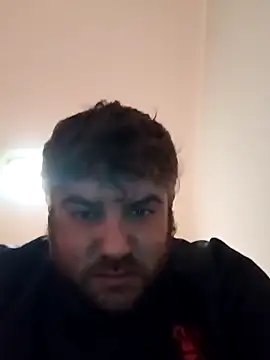 Snapshot of ziopaglia chatting on 11/29/25, 12:52 ziopaglia online show from 11/29/25, 12:52