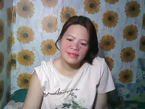 Smilinglovely online show from 01/15/26, 03:27