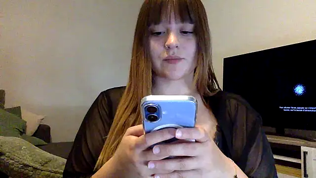 Snapshot of Blue-Coxy chatting on 07/20/26, 01:57 Blue-Coxy online show from 07/20/26, 01:57