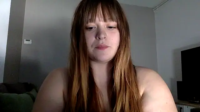 Snapshot of Blue-Coxy chatting on 07/21/26, 01:24 Blue-Coxy online show from 07/21/26, 01:24