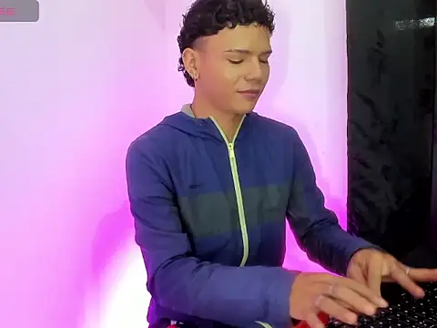 secret justin7 online show from 11/29/25, 12:19