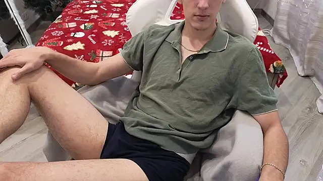 MoonlinSkinn online show from 12/21/25, 08:10