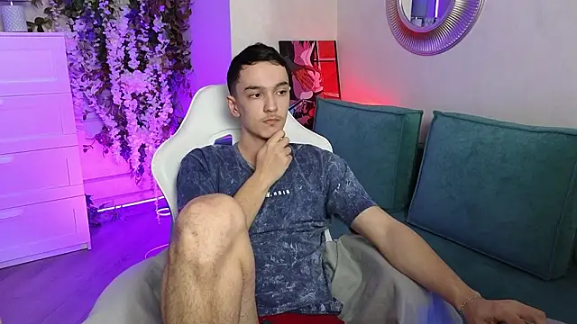 MoonlinSkinn online show from 02/20/26, 01:46