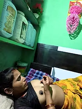 Uma sain online show from 04/23/26, 04:09