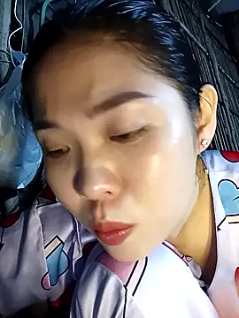 Lin-kute98 online show from 04/18/26, 01:04