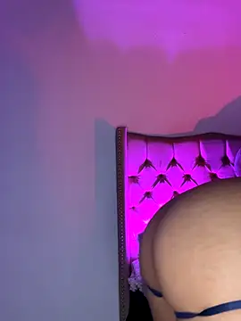 KarolRojas 22 online show from 12/04/25, 12:31