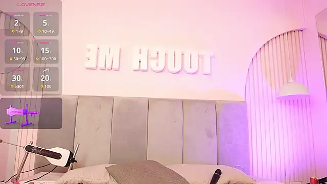 Dana joness online show from 03/21/26, 01:43