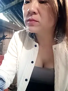 Lily-ross22 online show from 12/14/25, 12:38