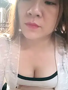 Lily-ross22 online show from 12/21/25, 06:20