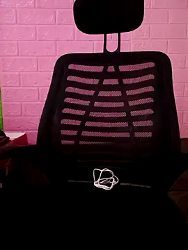 Lily-ross22 online show from 04/22/26, 05:54