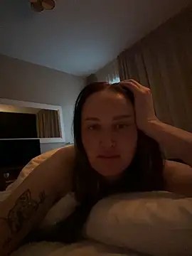 TomilaSi online show from 04/15/26, 04:30