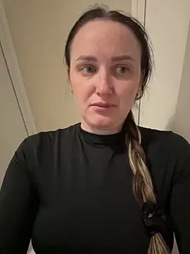 TomilaSi online show from 05/18/26, 11:54
