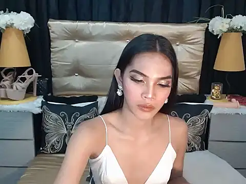 SexyPetiteAra online show from 11/28/25, 10:56