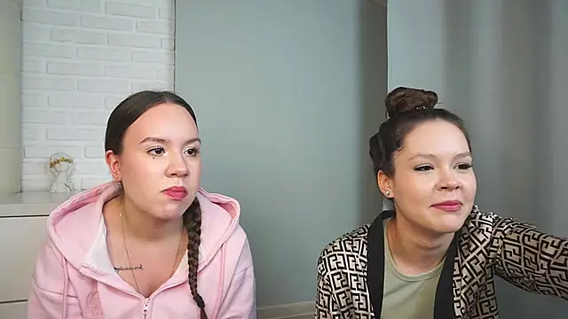 VirginiaRowe online show from 01/06/26, 01:59