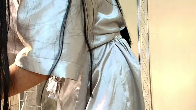 HallieStone online show from 04/19/26, 12:15