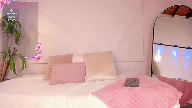 AmaraStorm online show from 04/09/26, 07:19