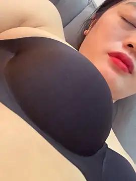 lana-kan online show from 12/19/25, 09:33