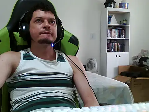 Fussador online show from 11/24/25, 05:45