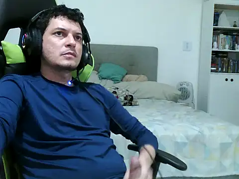 Fussador online show from 11/27/25, 02:35