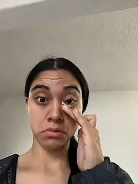 Miia moonn online show from 11/27/25, 10:50