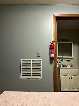 hazeleyedemonx13 online show from 04/24/26, 03:42