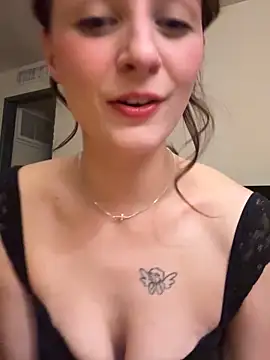 lilliabloom online show from 12/21/25, 06:53