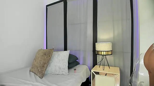 niicole steele  online show from 03/02/26, 09:10