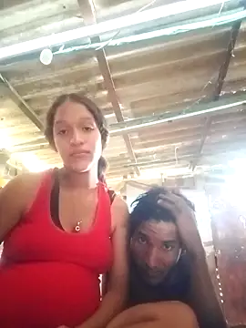 Snapshot of rachelbunny_and_kevin chatting on 11/29/25, 05:27 rachelbunny and kevin online show from 11/29/25, 05:27