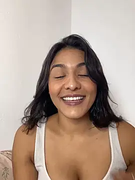 Laurapocahontas online show from 11/25/25, 07:03