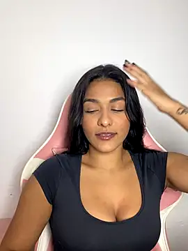 Laurapocahontas online show from 11/29/25, 11:30