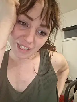  pig eyes  online show from 03/04/26, 09:32