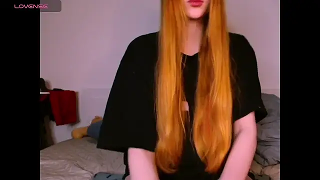 Snapshot of _Milana_Sparkl75_ chatting on 02/01/26, 09:35 Milana Sparkl75 online show from 02/01/26, 09:35