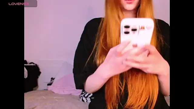 Snapshot of _Milana_Sparkl75_ chatting on 02/22/26, 07:45 Milana Sparkl75 online show from 02/22/26, 07:45