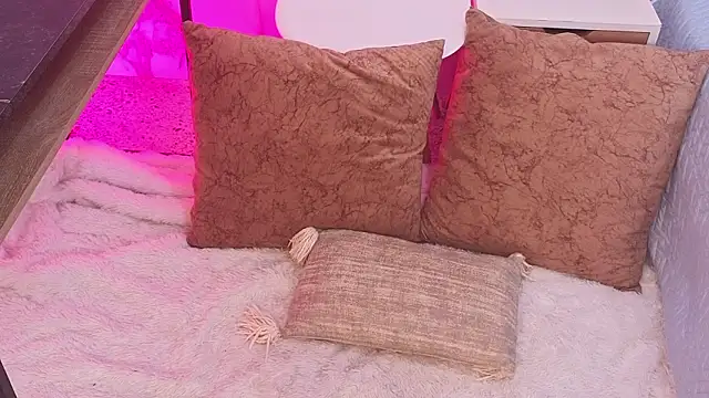 Snapshot of Kattie_sweet1 chatting on 02/17/26, 01:07 Kattie sweet1 online show from 02/17/26, 01:07