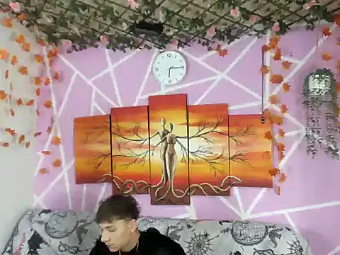 Snapshot of bradboyhot06 chatting on 02/03/26, 12:20 bradboyhot06 online show from 02/03/26, 12:20